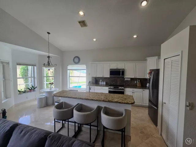 4-bedroom home for rent in Boca Raton - 22112 ALTONA Drive - MondialRealty