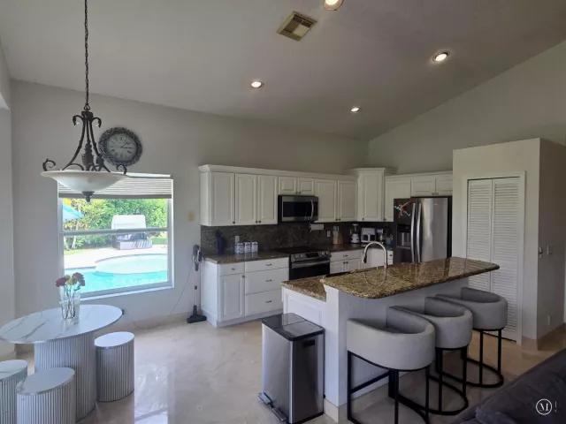 4-bedroom home for rent in Boca Raton - 22112 ALTONA Drive - MondialRealty