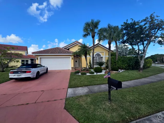 4-bedroom home for rent in Boca Raton - 22112 ALTONA Drive - MondialRealty