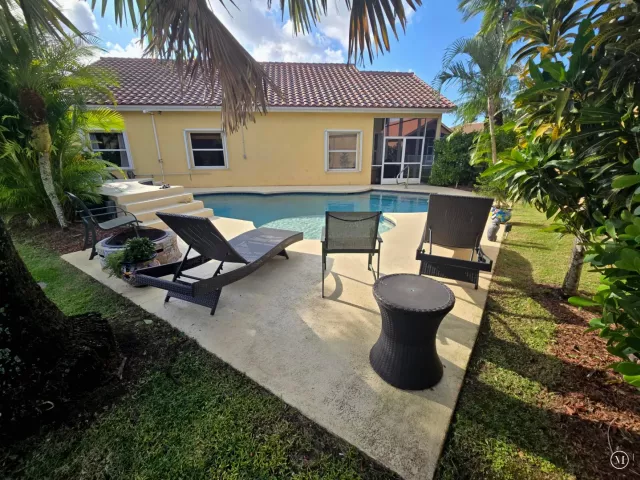 4-bedroom home for rent in Boca Raton - 22112 ALTONA Drive - MondialRealty