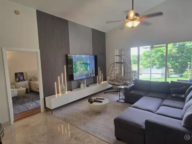 4-bedroom home for rent in Boca Raton - 22112 ALTONA Drive - MondialRealty