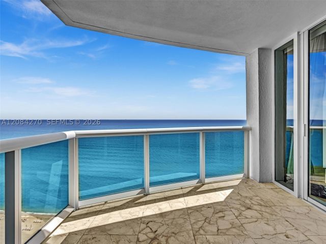 3-bedroom condo for sale in Sunny Isles Beach - 18911 Collins Ave 2101 - MondialRealty