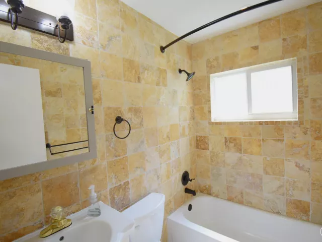 3-bedroom home for rent in Boca Raton - 22047 CALDERA Avenue - MondialRealty