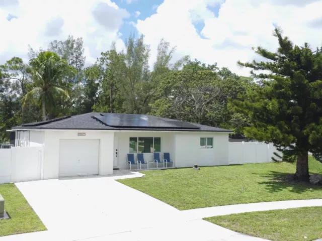 3-bedroom home for rent in Boca Raton - 22047 CALDERA Avenue - MondialRealty