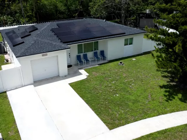 3-bedroom home for rent in Boca Raton - 22047 CALDERA Avenue - MondialRealty