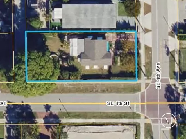 2-bedroom home for sale in Delray Beach - 348 SE 4th Avenue SE - MondialRealty