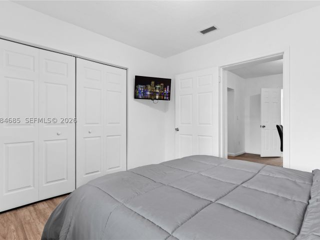 4-bedroom home for rent in Homestead - 1430 NE 11th St 1430 - MondialRealty