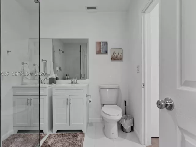 4-bedroom home for rent in Homestead - 1430 NE 11th St 1430 - MondialRealty