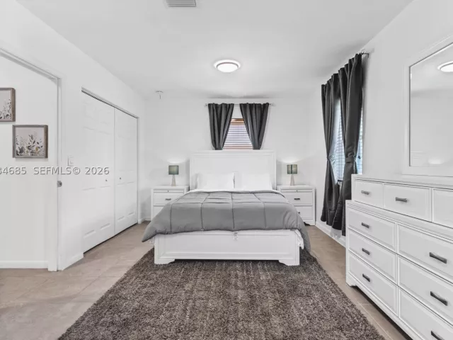 4-bedroom home for rent in Homestead - 1430 NE 11th St 1430 - MondialRealty