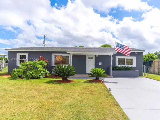 4-bedroom home for rent in Homestead - 1430 NE 11th St 1430 - MondialRealty