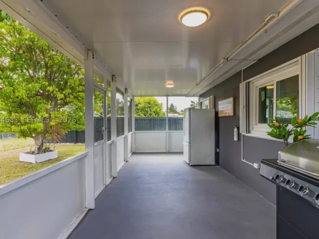 4-bedroom home for rent in Homestead - 1430 NE 11th St 1430 - MondialRealty