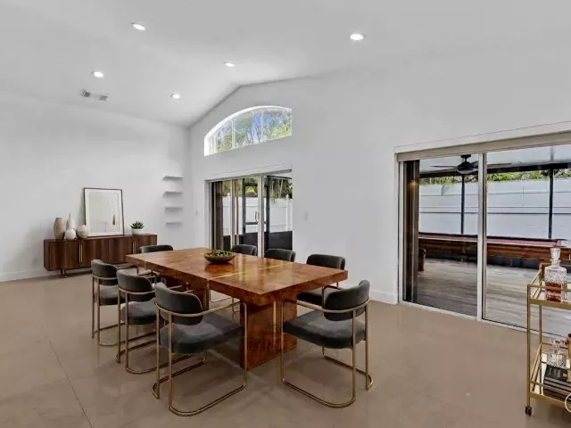 3-bedroom home for rent in Hollywood - 3307 SW 49TH - MondialRealty