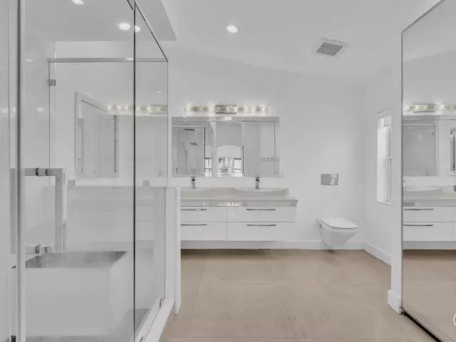 3-bedroom home for rent in Hollywood - 3307 SW 49TH - MondialRealty