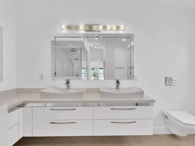 3-bedroom home for rent in Hollywood - 3307 SW 49TH - MondialRealty