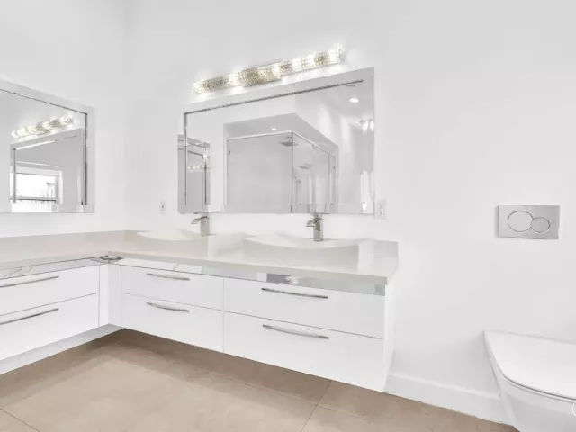 3-bedroom home for rent in Hollywood - 3307 SW 49TH - MondialRealty