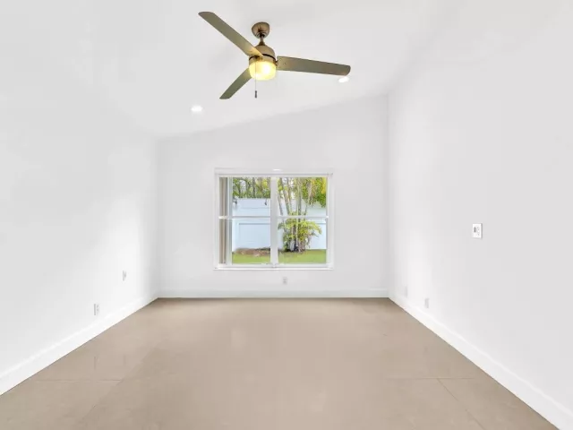 3-bedroom home for rent in Hollywood - 3307 SW 49TH - MondialRealty