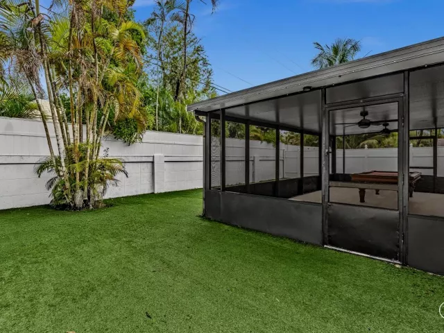 3-bedroom home for rent in Hollywood - 3307 SW 49TH - MondialRealty