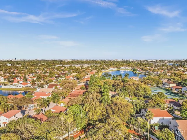 3-bedroom home for rent in Hollywood - 3307 SW 49TH - MondialRealty