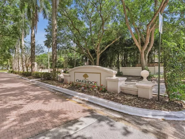 3-bedroom home for rent in Hollywood - 3307 SW 49TH - MondialRealty