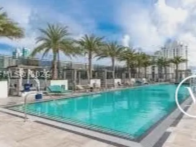 2-bedroom condo for sale in Hollywood - 4010 S Ocean Dr R3302 - MondialRealty