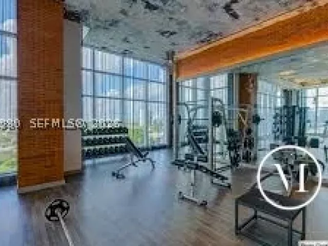 2-bedroom condo for sale in Hollywood - 4010 S Ocean Dr R3302 - MondialRealty