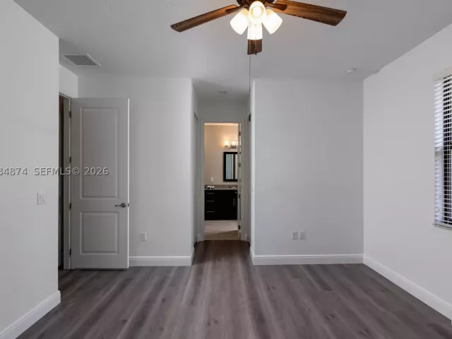 3-bedroom home for rent in Pembroke Pines - 20981 NW 1st Ct 20981 - MondialRealty