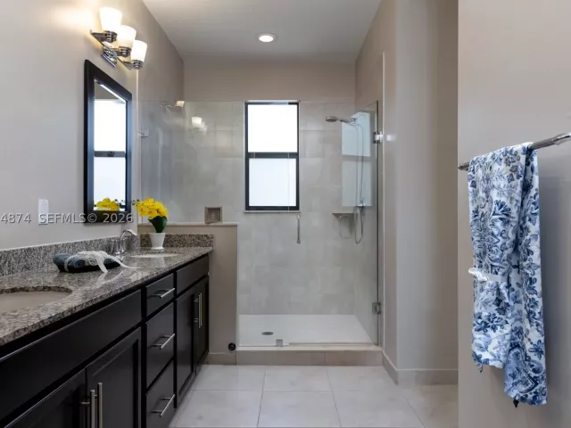 3-bedroom home for rent in Pembroke Pines - 20981 NW 1st Ct 20981 - MondialRealty
