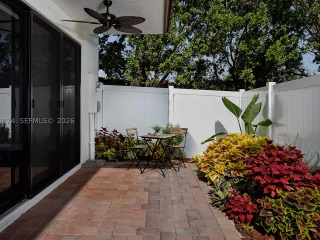 3-bedroom home for rent in Pembroke Pines - 20981 NW 1st Ct 20981 - MondialRealty