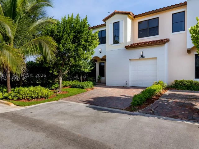 3-bedroom home for rent in Pembroke Pines - 20981 NW 1st Ct 20981 - MondialRealty