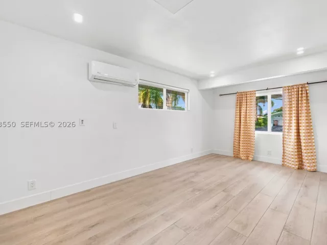 3-bedroom home for rent in Deerfield Beach - 807 SE 9th Ter - MondialRealty