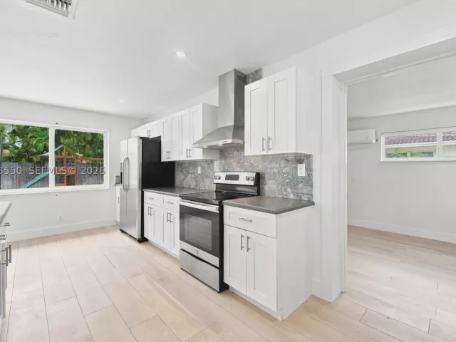 3-bedroom home for rent in Deerfield Beach - 807 SE 9th Ter - MondialRealty