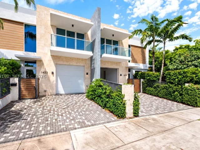 4-bedroom home for sale in Miami - 1622 SW 30th Ave - MondialRealty