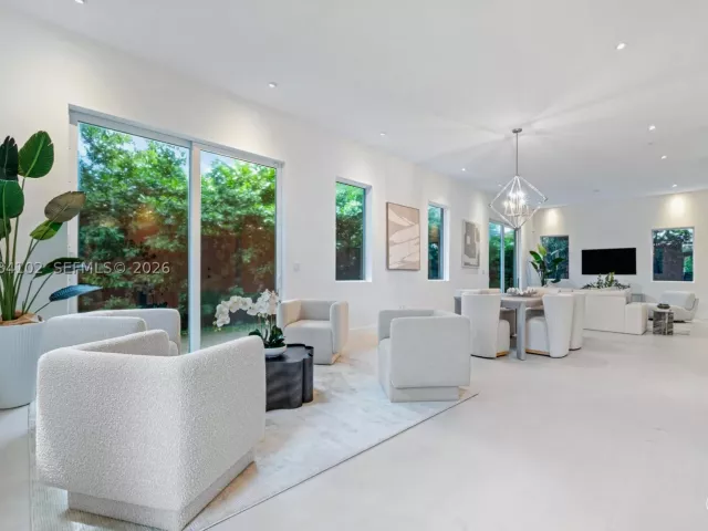 4-bedroom home for sale in Miami - 1622 SW 30th Ave - MondialRealty