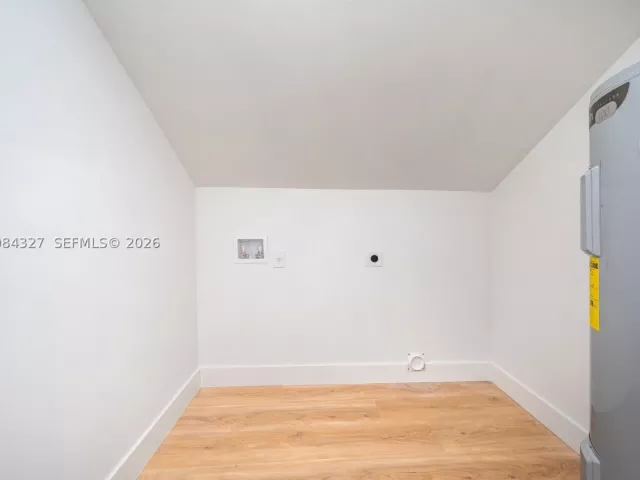 4-bedroom home for sale in Miami - 9361 SW 27th St - MondialRealty