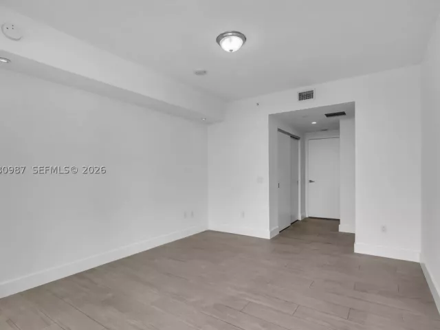 2-bedroom condo for rent in Miami - 1080 Brickell Ave 3801 - MondialRealty