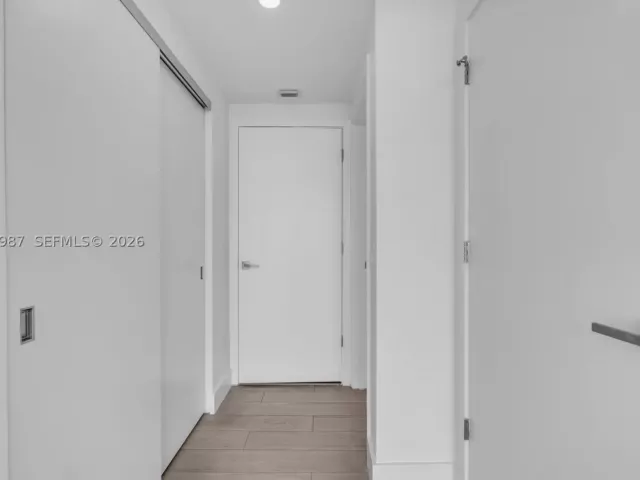 2-bedroom condo for rent in Miami - 1080 Brickell Ave 3801 - MondialRealty
