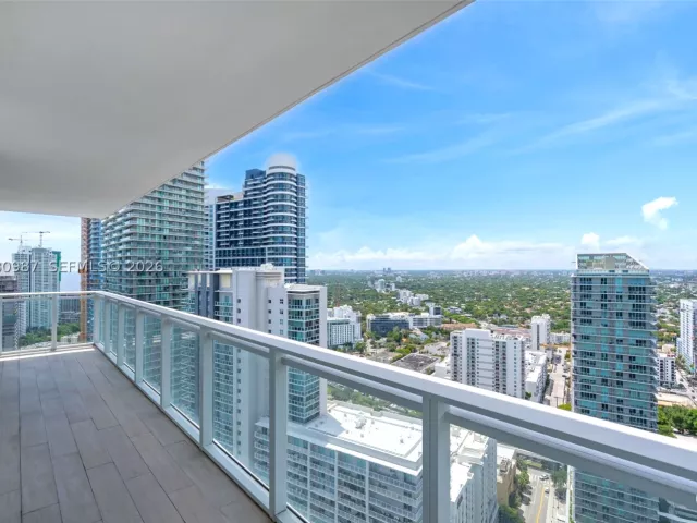 2-bedroom condo for rent in Miami - 1080 Brickell Ave 3801 - MondialRealty