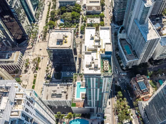 2-bedroom condo for rent in Miami - 1080 Brickell Ave 3801 - MondialRealty