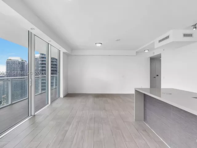 2-bedroom condo for rent in Miami - 1080 Brickell Ave 3801 - MondialRealty