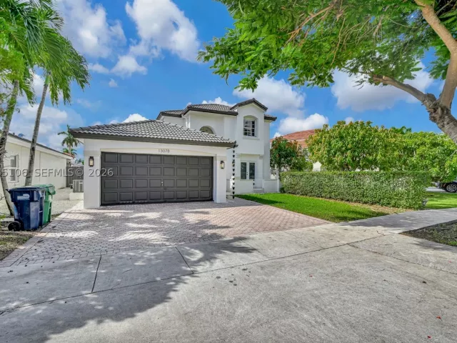 4-bedroom home for sale in Miami - 13078 NW 10th St - MondialRealty