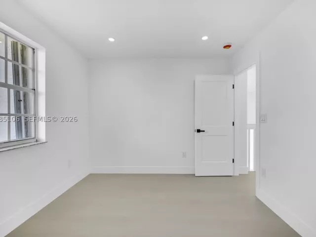 4-bedroom home for sale in Miami - 13078 NW 10th St - MondialRealty