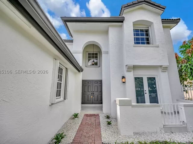 4-bedroom home for sale in Miami - 13078 NW 10th St - MondialRealty