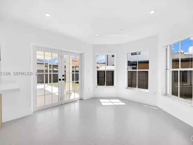 4-bedroom home for sale in Miami - 13078 NW 10th St - MondialRealty