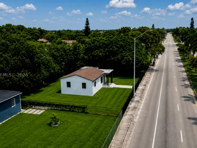 3-bedroom home for sale in Miami - 12210 NW 22nd Ave - MondialRealty