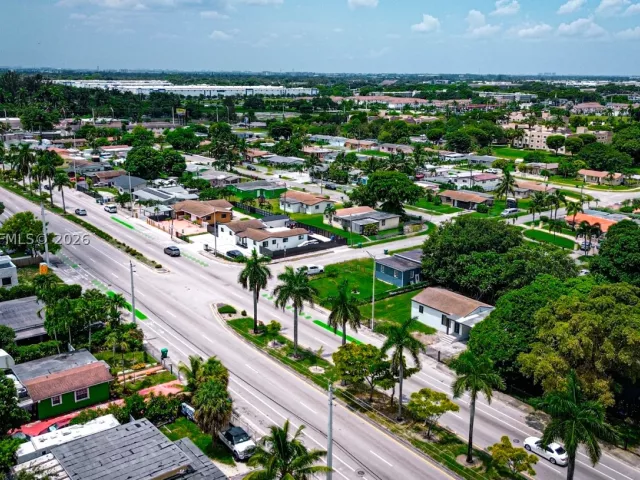 3-bedroom home for sale in Miami - 12210 NW 22nd Ave - MondialRealty