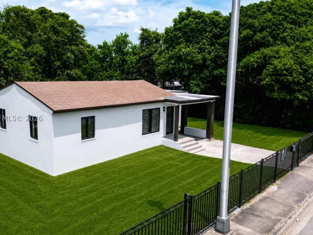 3-bedroom home for sale in Miami - 12210 NW 22nd Ave - MondialRealty