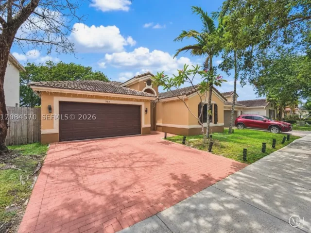 4-bedroom home for rent in Homestead - 522 NE 20th Ave - MondialRealty