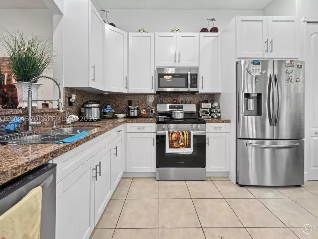 4-bedroom home for rent in Homestead - 522 NE 20th Ave - MondialRealty