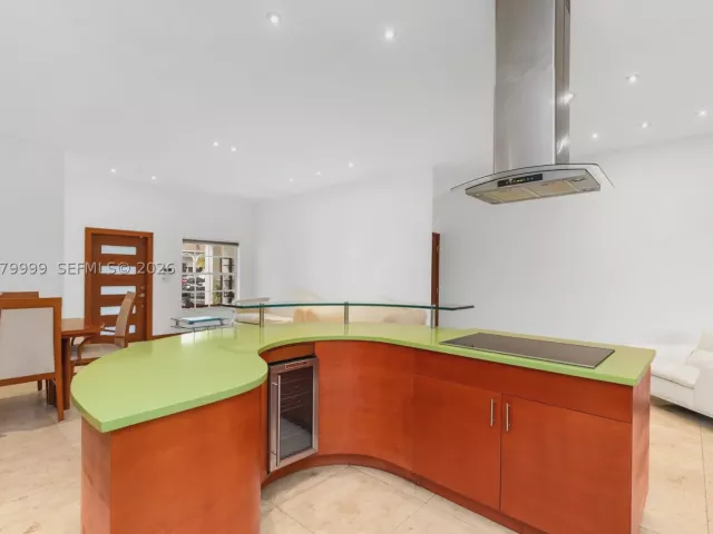 3-bedroom home for sale in Miami - 9822 SW 159th Path - MondialRealty