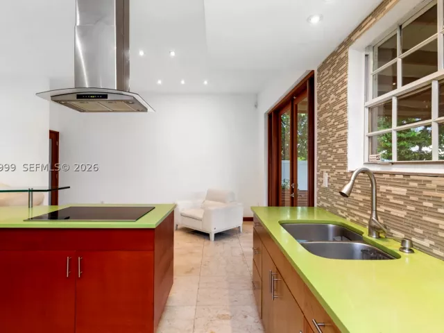 3-bedroom home for sale in Miami - 9822 SW 159th Path - MondialRealty